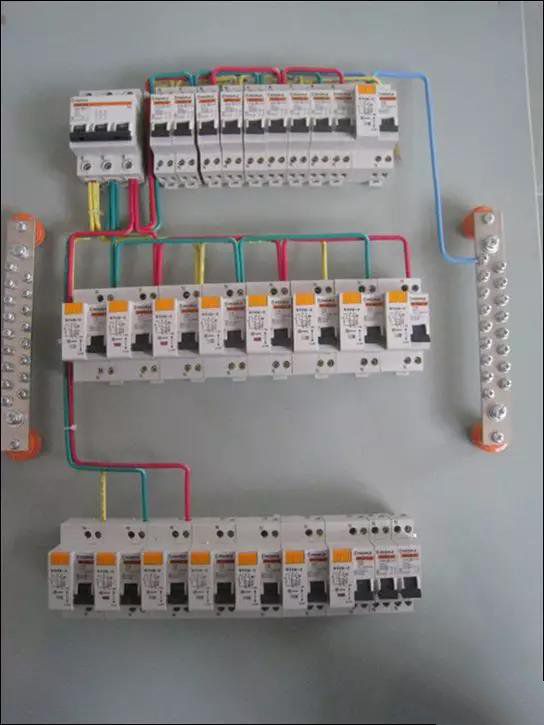 老電工手把手教您如何做好配電箱內部配線，圖文詳解，值得收藏