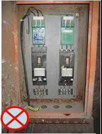 二級(jí)箱、開關(guān)箱臨時(shí)用電典型錯(cuò)誤做法照片，及正確安裝做法！