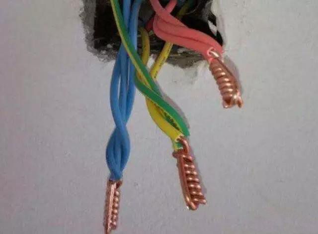 家具電路改造裝修工程，下面的坑你遇上幾個？
